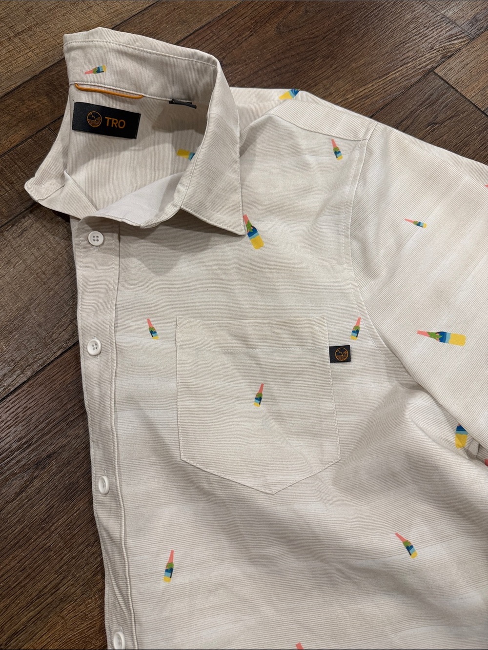 Short-Sleeve Casual Button-Down Shirt in Light Gray with Micro Bottle Print - Picture 3 of 3